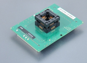 AP3 QFP64-1.02 HD64-7, 73-4031