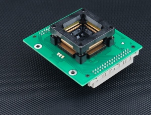 AP1 QFP144-1.02 ZIF MB91-4, 71-6567